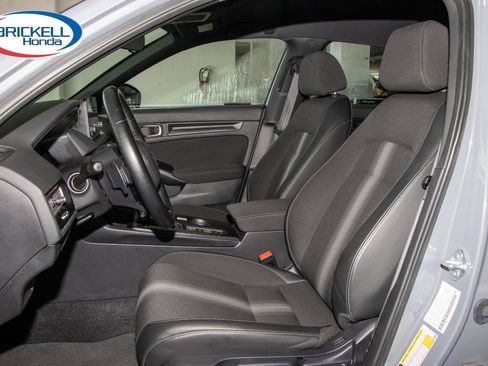 Certified 2025 Honda Civic Sport image 17