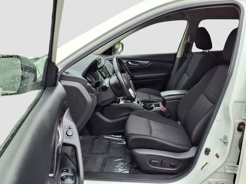 Used 2019 Nissan Rogue SV w/ Premium Package AWD/4WD image 29