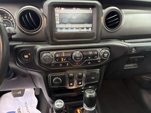 Certified 2021 Jeep Wrangler Sport S image 14