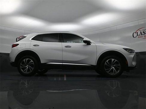 Used 2022 Buick Envision Essence w/ Safety Package image 30