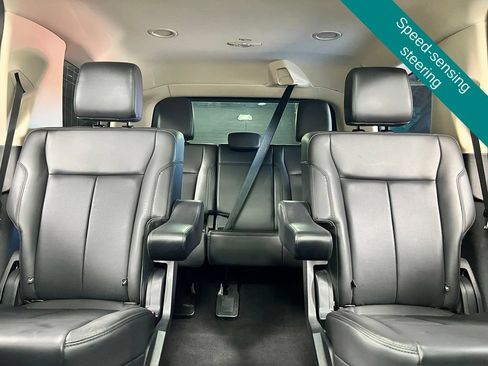 Used 2024 Ford Expedition XLT AWD/4WD image 9