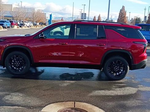 New 2026 Chevrolet Traverse LT w/ Midnight/Sport Edition image 5