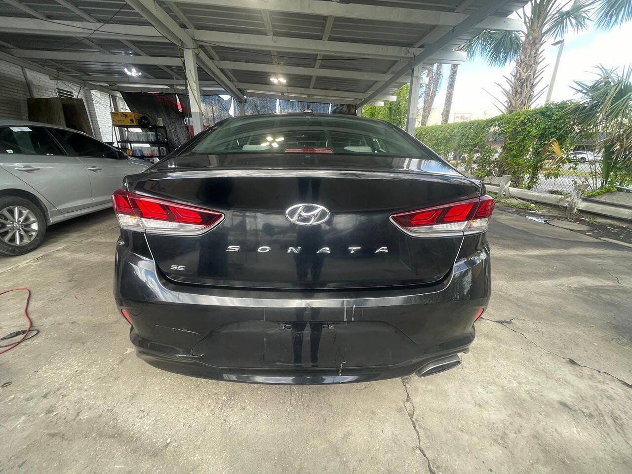 Used 2018 Hyundai Sonata SE w/ Cargo Package FWD image 16