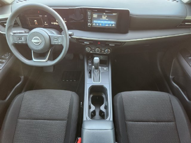 Used 2025 Nissan Kicks S w/ Charging Package FWD image 24