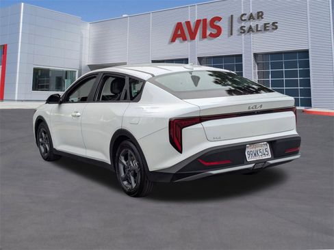 Used 2025 Kia K4 LXS image 9