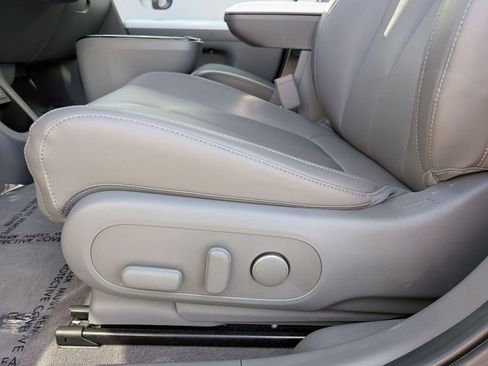 Used 2025 Hyundai Ioniq 5 SEL image 17
