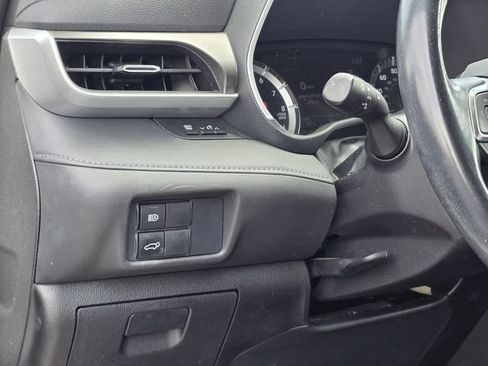 Used 2021 Toyota Highlander XLE FWD image 20