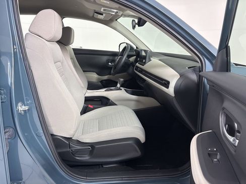 Used 2025 Honda HR-V LX image 12