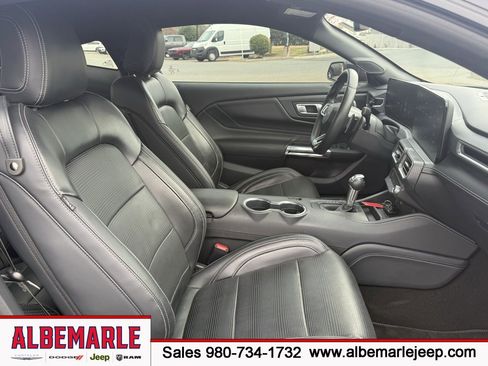 Used 2024 Ford Mustang GT Premium image 28