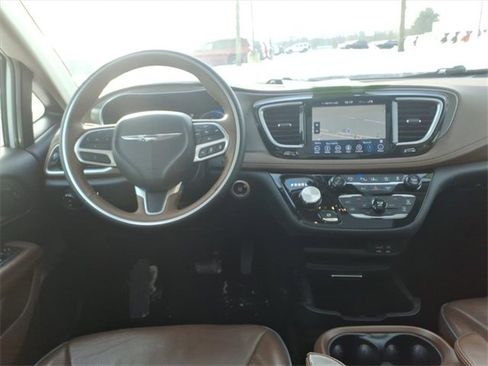 Used 2019 Chrysler Pacifica Limited w/ Advanced Safetytec Group image 10