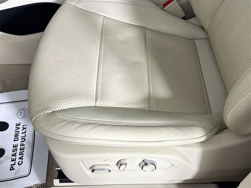 Used 2024 Cadillac Escalade Sport Platinum image 21