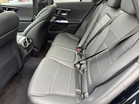 Used 2026 Mercedes-Benz GLC 300 4MATIC image 26
