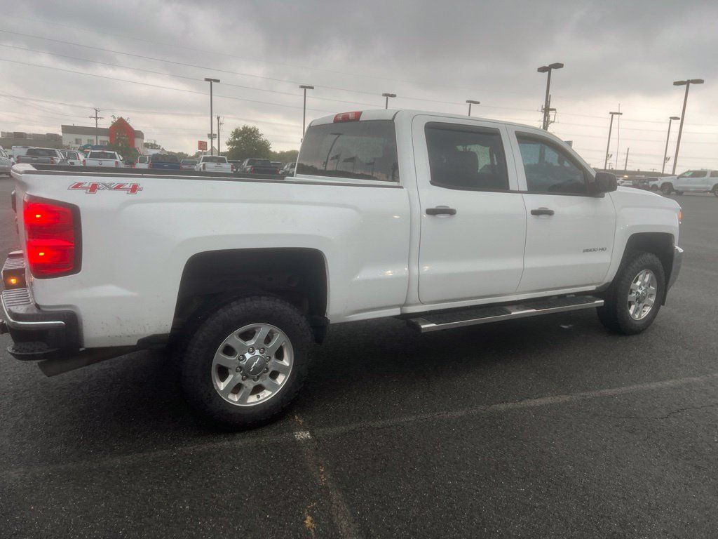 Used 2015 Chevrolet Silverado 2500 LT w/ LT Convenience Package AWD/4WD image 4
