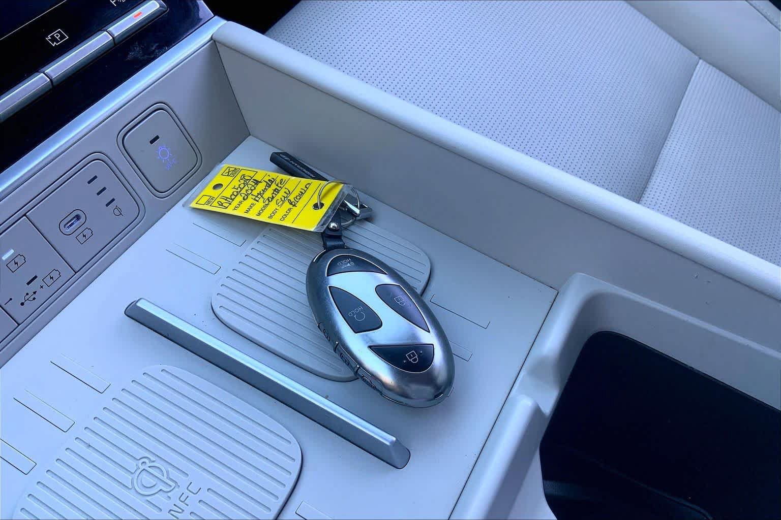 Used 2024 Hyundai Santa Fe Limited FWD image 15