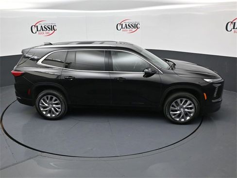 Used 2025 Buick Enclave Preferred image 17