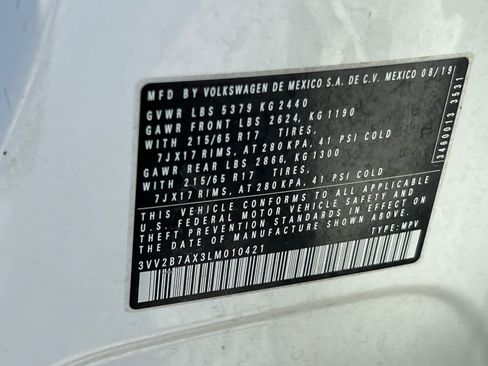 Used 2020 Volkswagen Tiguan SE AWD/4WD image 35