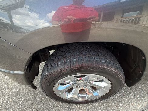 Used 2022 RAM 1500 Big Horn AWD/4WD image 12