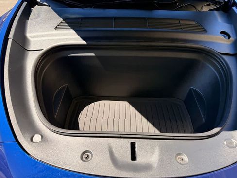 Used 2020 Tesla Model Y Long Range AWD/4WD image 9