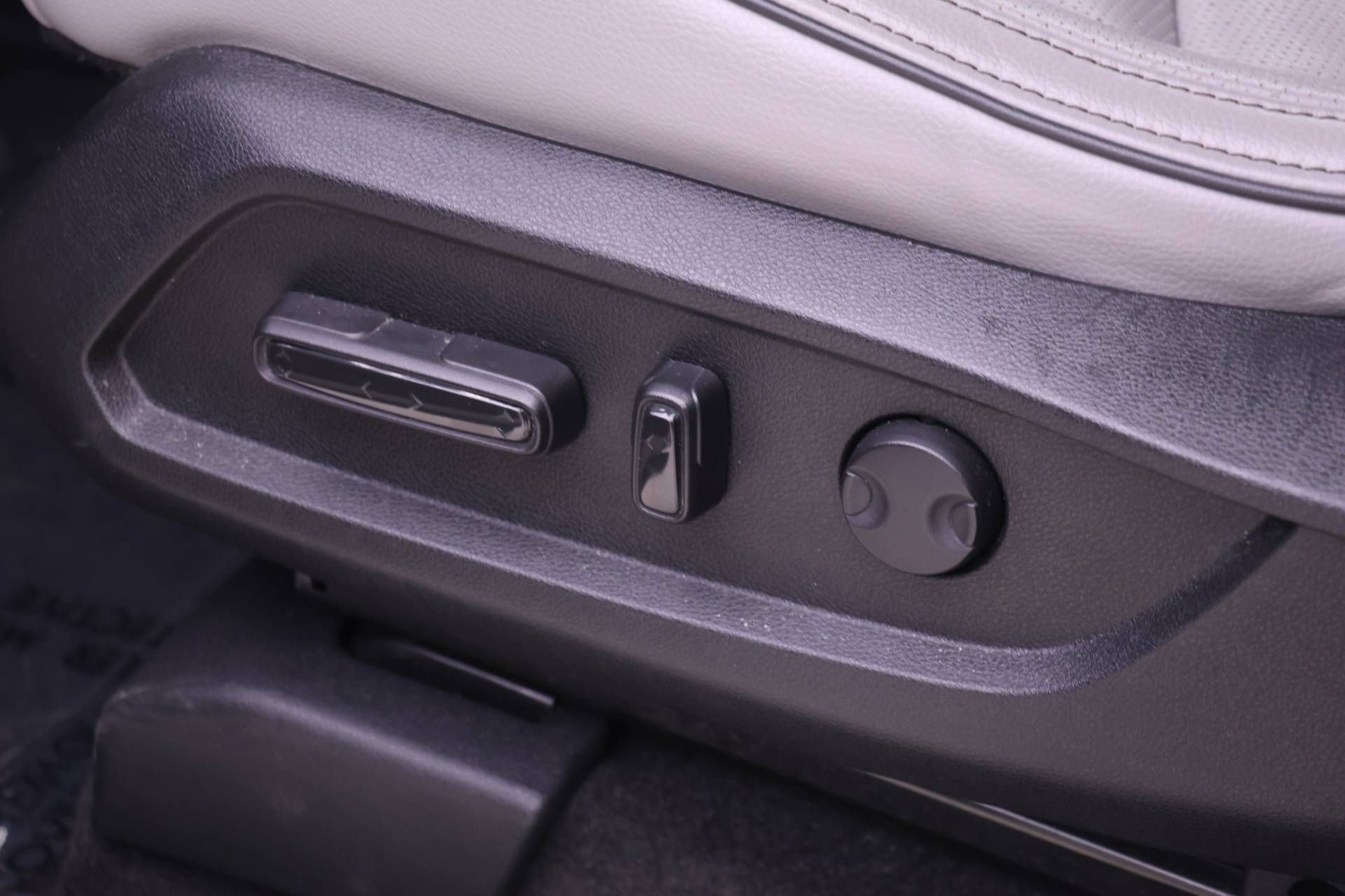 Certified 2023 Honda Pilot Elite image 16