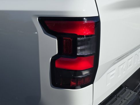 New 2026 Nissan Frontier SV w/ Tow Package image 31