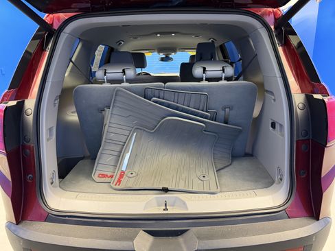 Used 2018 GMC Acadia SLT FWD image 28