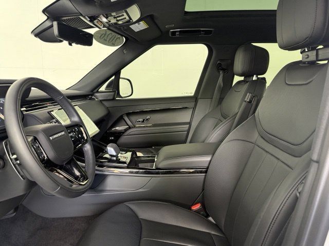 New 2026 Land Rover Range Rover Sport Dynamic SE AWD/4WD image 5