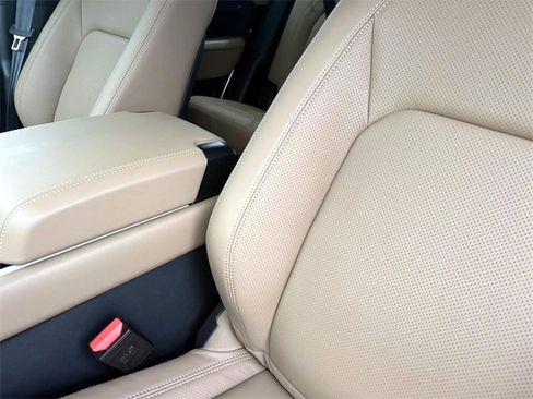 New 2026 Land Rover Defender 110 S image 17