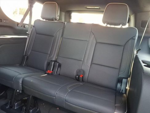 New 2026 Chevrolet Suburban Premier image 13