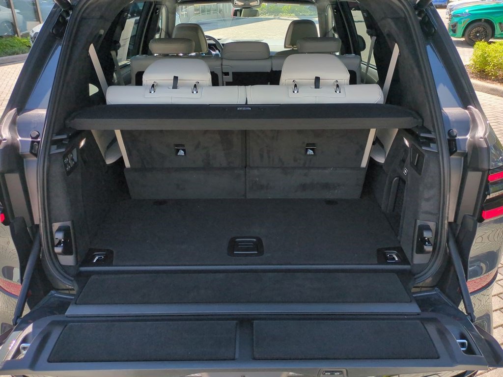 New 2027 BMW X7 xDrive40i w/ Executive Package AWD/4WD image 13