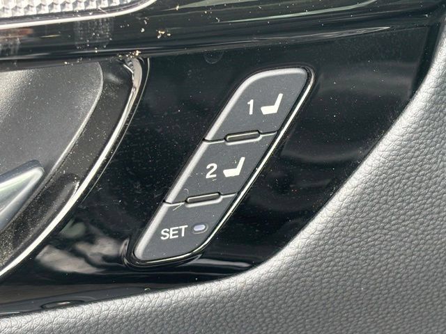 Used 2024 Honda CR-V EX-L image 8