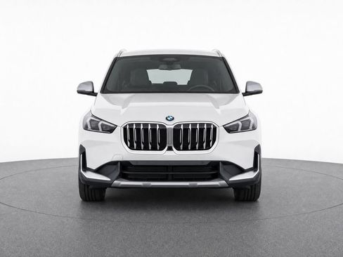 Used 2023 BMW X1 xDrive28i w/ Premium Package AWD/4WD image 5