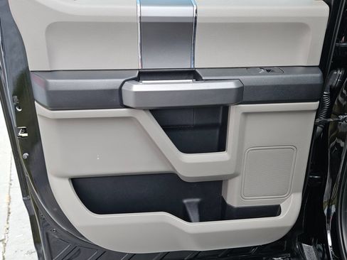 Used 2016 Ford F150 XLT w/ Equipment Group 301A Mid RWD image 22