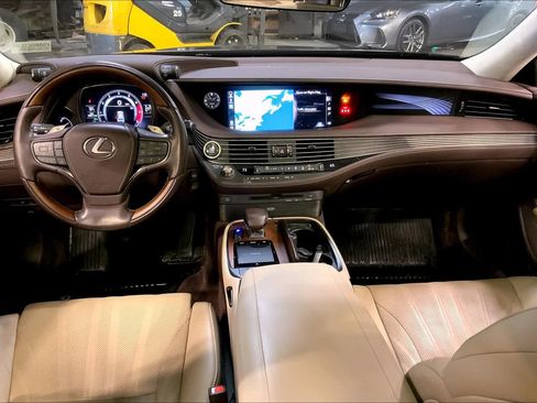 Used 2019 Lexus LS 500 AWD image 13