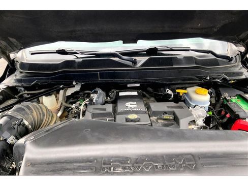 Used 2022 RAM 3500 Laramie AWD/4WD image 12