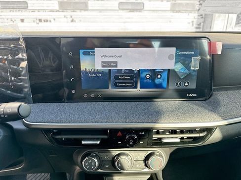 New 2026 Nissan Kicks S image 13