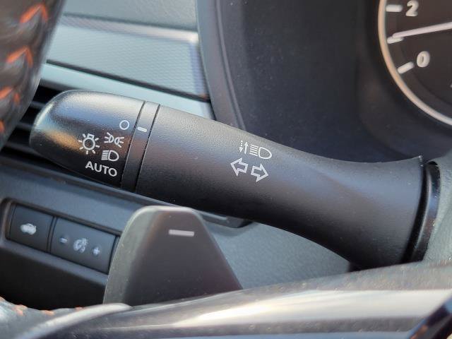 Used 2024 Nissan Altima 2.5 SR FWD image 16