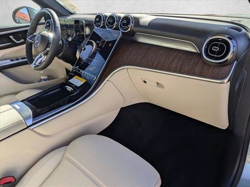 Used 2026 Mercedes-Benz GLC 300 image 18