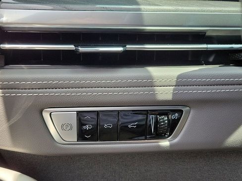 New 2025 Cadillac Escalade IQ Sport 1 w/ LPO, ONYX Package AWD/4WD image 14