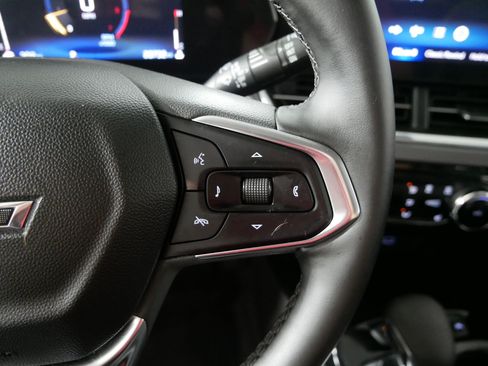 Used 2025 Chevrolet Trax ACTIV w/ Driver Confidence Package FWD image 28