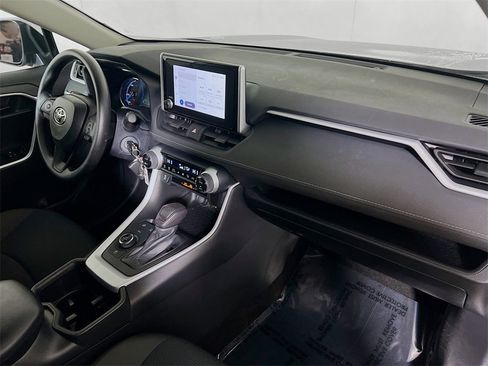 Certified 2023 Toyota RAV4 LE image 26
