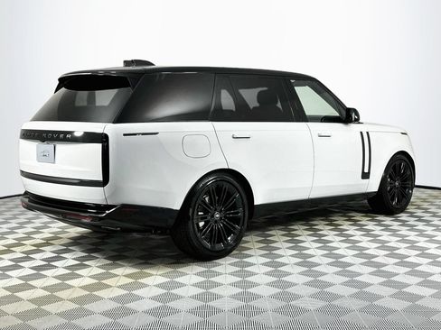 Certified 2025 Land Rover Range Rover Long Wheelbase SE AWD/4WD image 5
