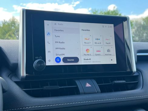 Used 2025 Toyota RAV4 XLE w/ Convenience Package image 25