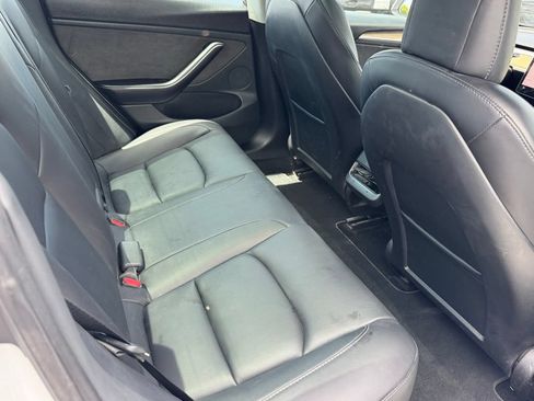 Used 2023 Tesla Model 3 Standard Range RWD image 6