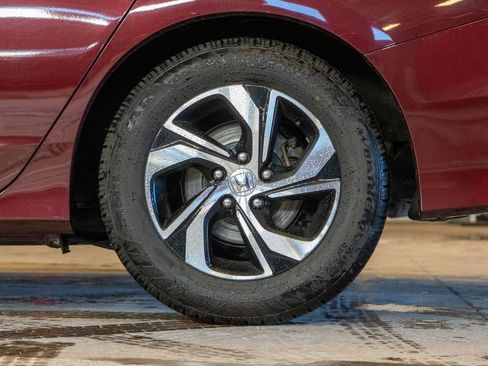 Used 2017 Honda Accord LX image 9