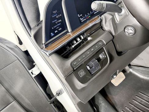 Used 2022 Cadillac Escalade Sport Platinum w/ Heavy-Duty Trailer Package AWD/4WD image 38