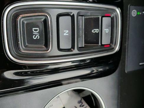 Certified 2023 Honda Pilot Touring image 21