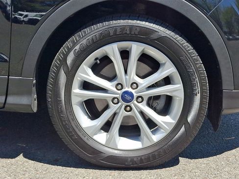 Used 2018 Ford Escape SEL FWD image 9