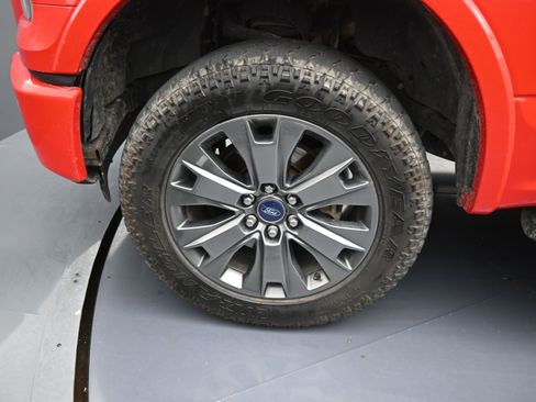 Used 2016 Ford F150 Lariat image 10