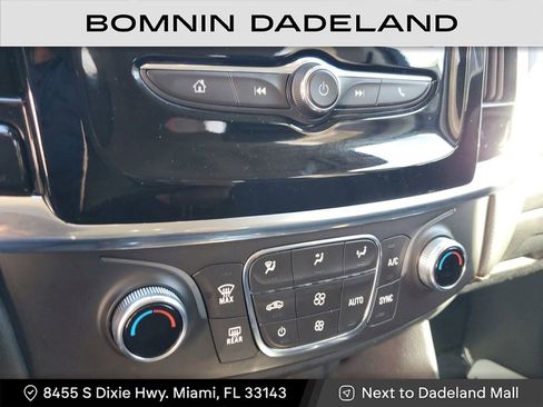 Used 2021 Chevrolet Traverse LS image 14