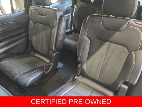 Used 2025 Jeep Grand Cherokee L Altitude AWD/4WD image 16